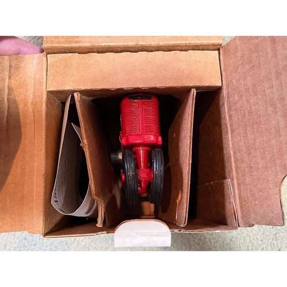 ERTL Farmall Super M-TA Tractor PA Keystone 1993 FFA Edition 1/16 New in Box # 2